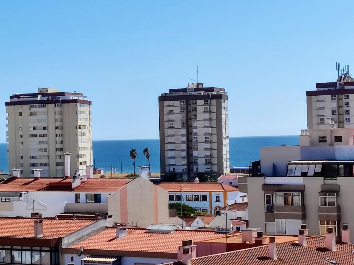 Lovely Lisboa Costa Da Caparica Seaview Apartment Luaran gambar